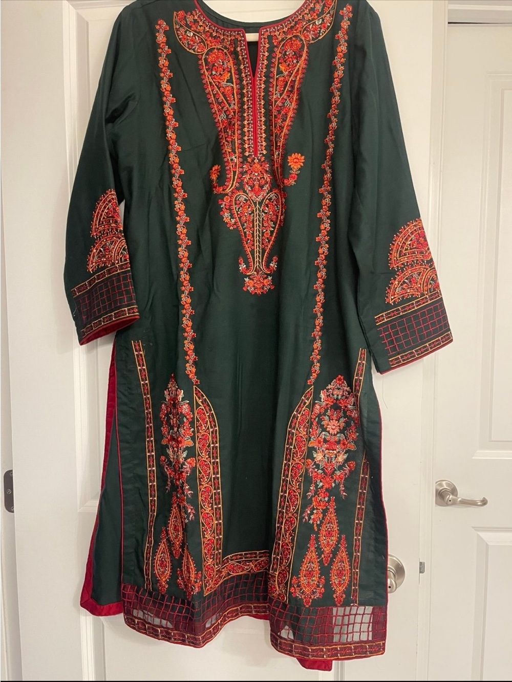 Elegant Green & Orange Embroidered Long Sleeve Dress - Picture 9 of 10